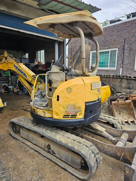  굴삭기 vio35-5b (3.5톤)