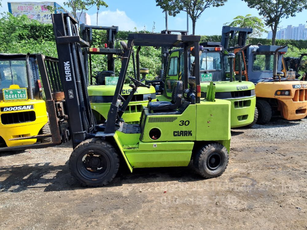  Forklift DPS30 (3.0톤)