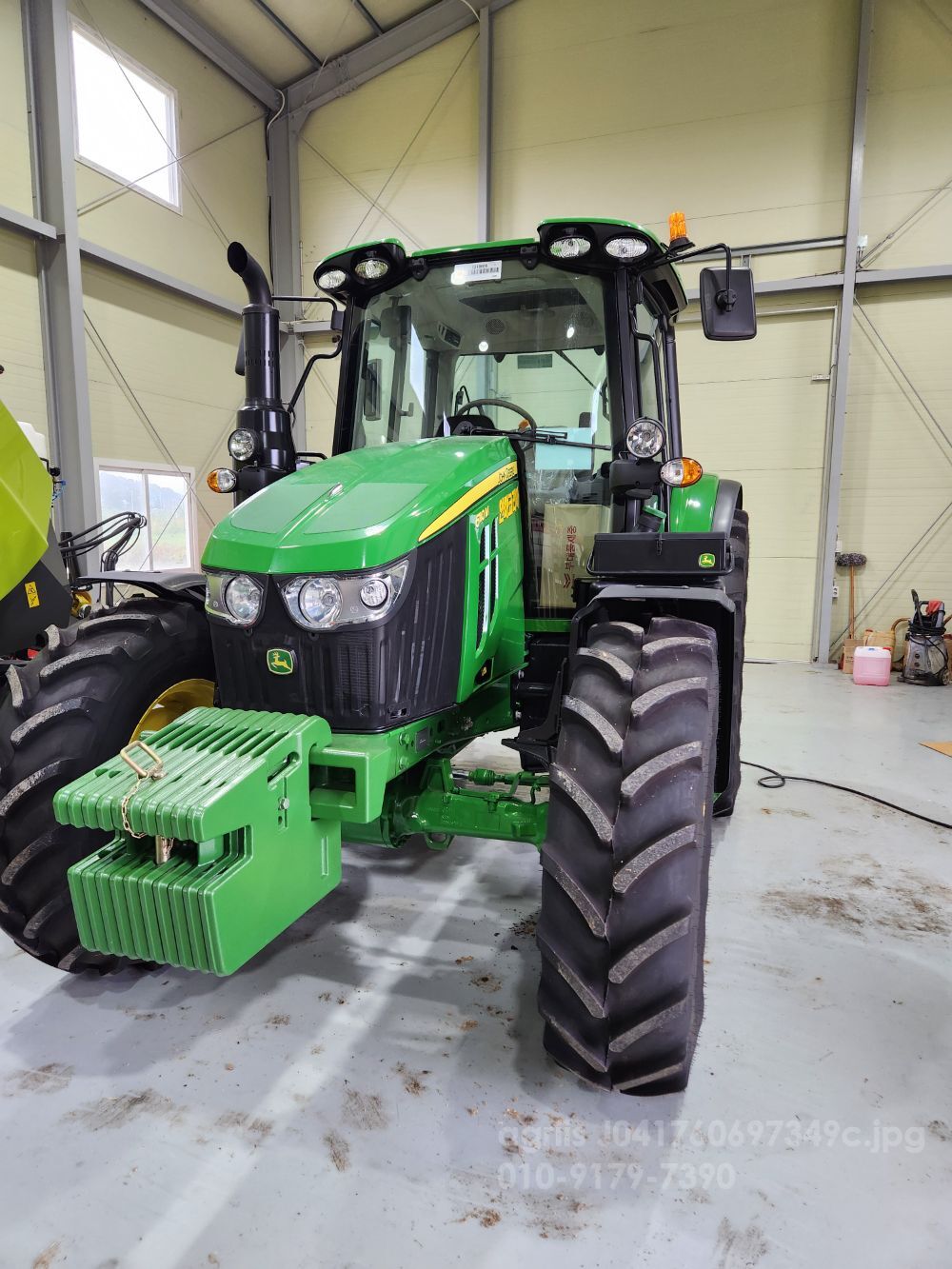 존디어 트랙터 6110M (110마력)