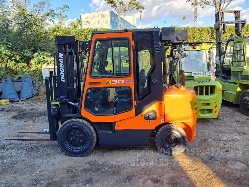 두산 지게차 D30S (3.0톤)