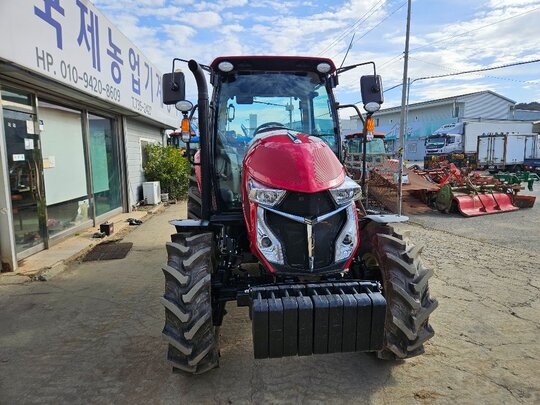 Yanmar Tractor YT470 (70hp)