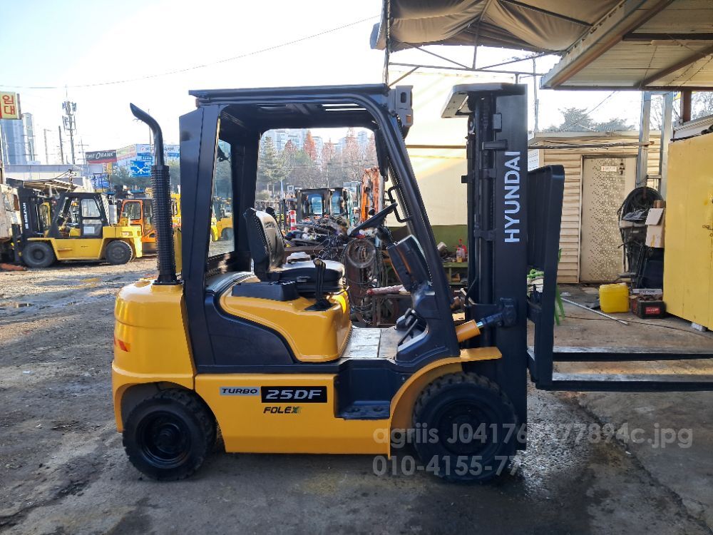 현대 지게차 25DF (2.5톤)