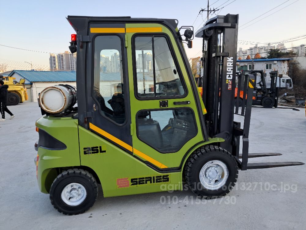 Forklift 25L (2.5톤)