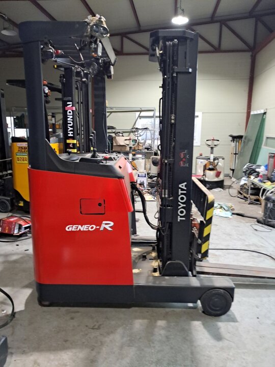  Forklift 15BR (1.5톤) 앞좌측면