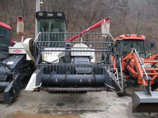 TYM 콩콤바인 TH-752