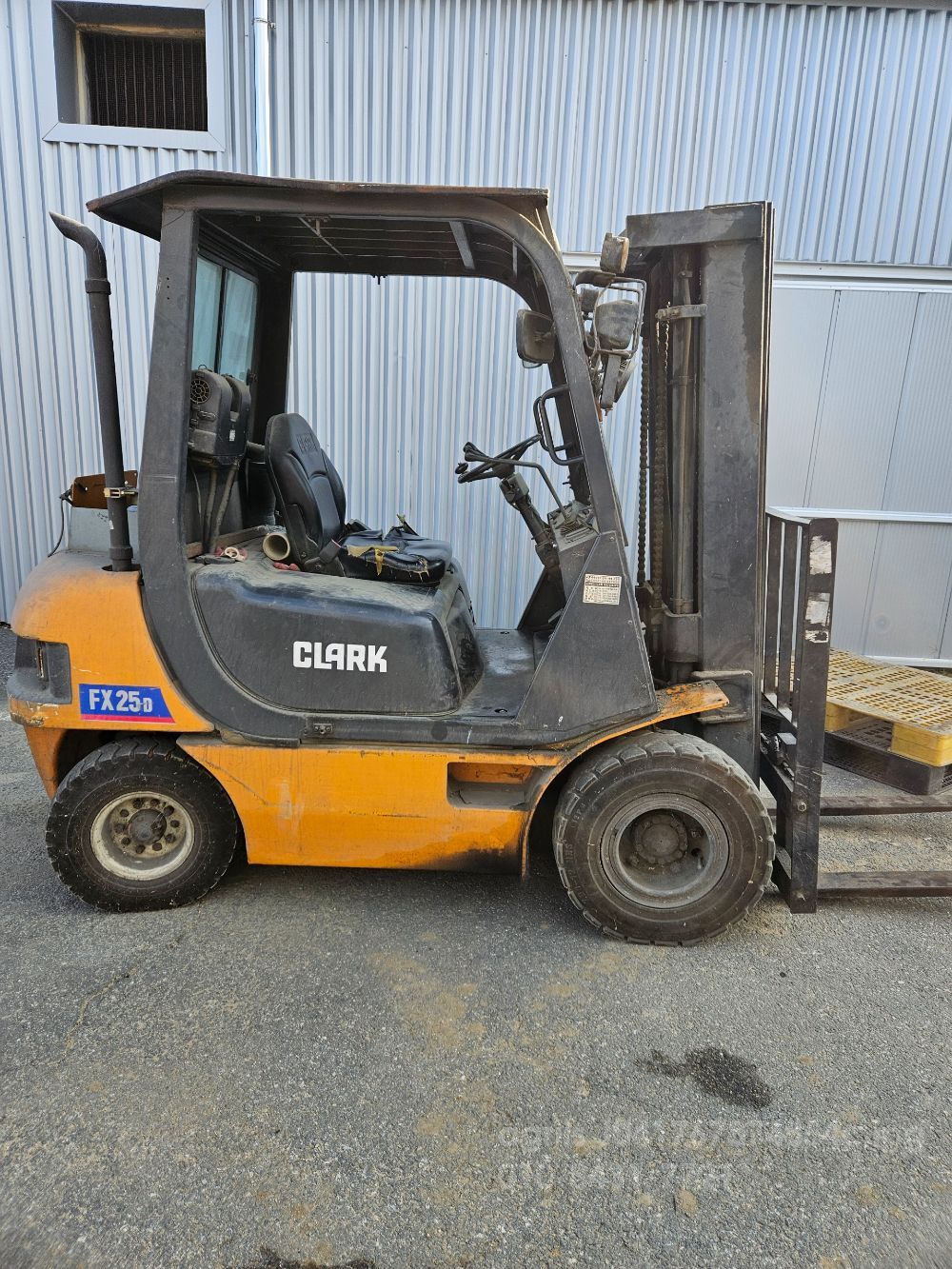 지게차  지게차 삼성중공업 FX25D (2.5톤)