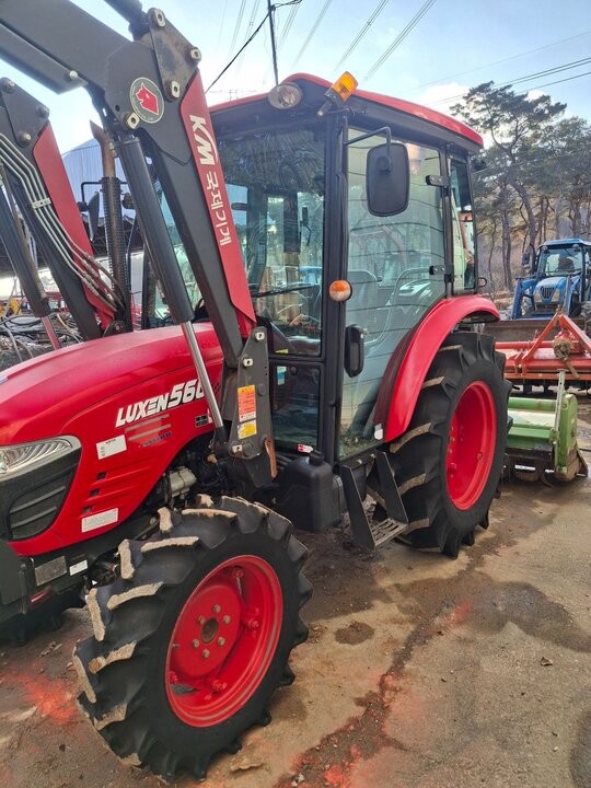 국제 트랙터 LUXEN560 (56마력)