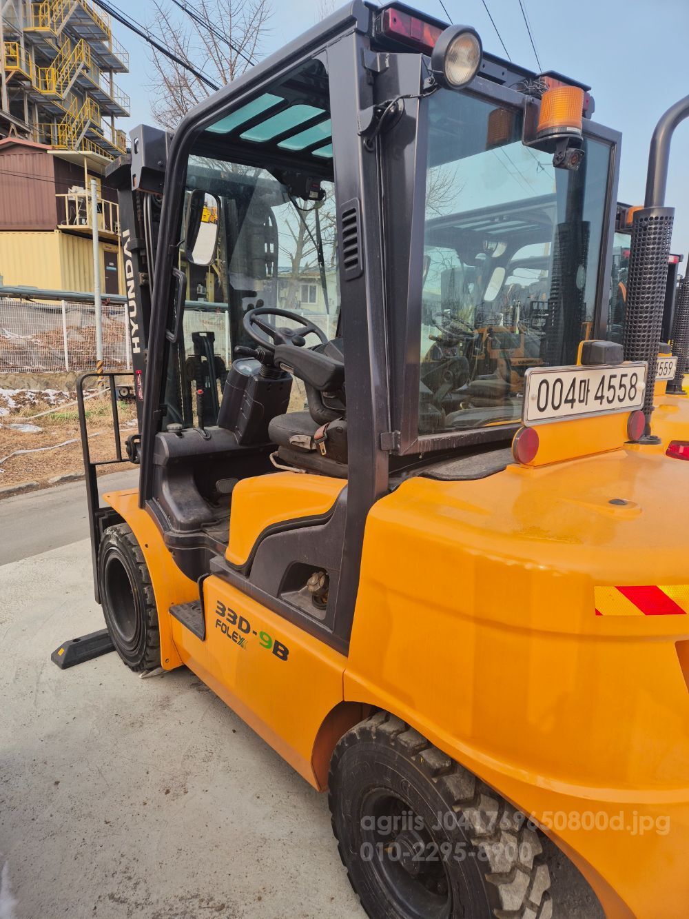 Hyundai Forklift 33D-9B (3.3톤) 뒤우측면