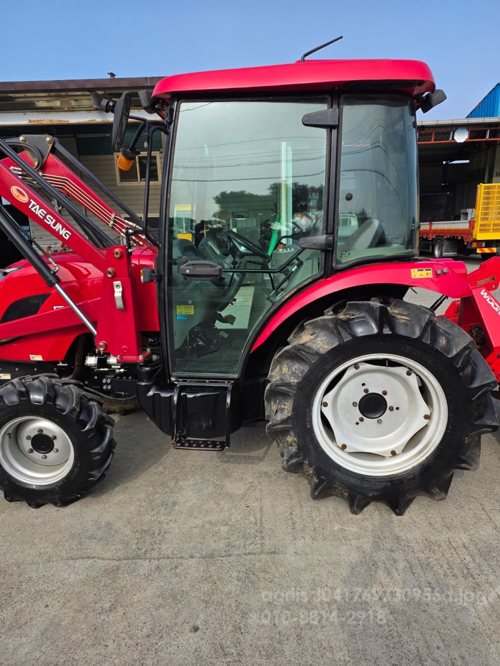 TYM 트랙터 TM50 (47마력) 뒤우측면