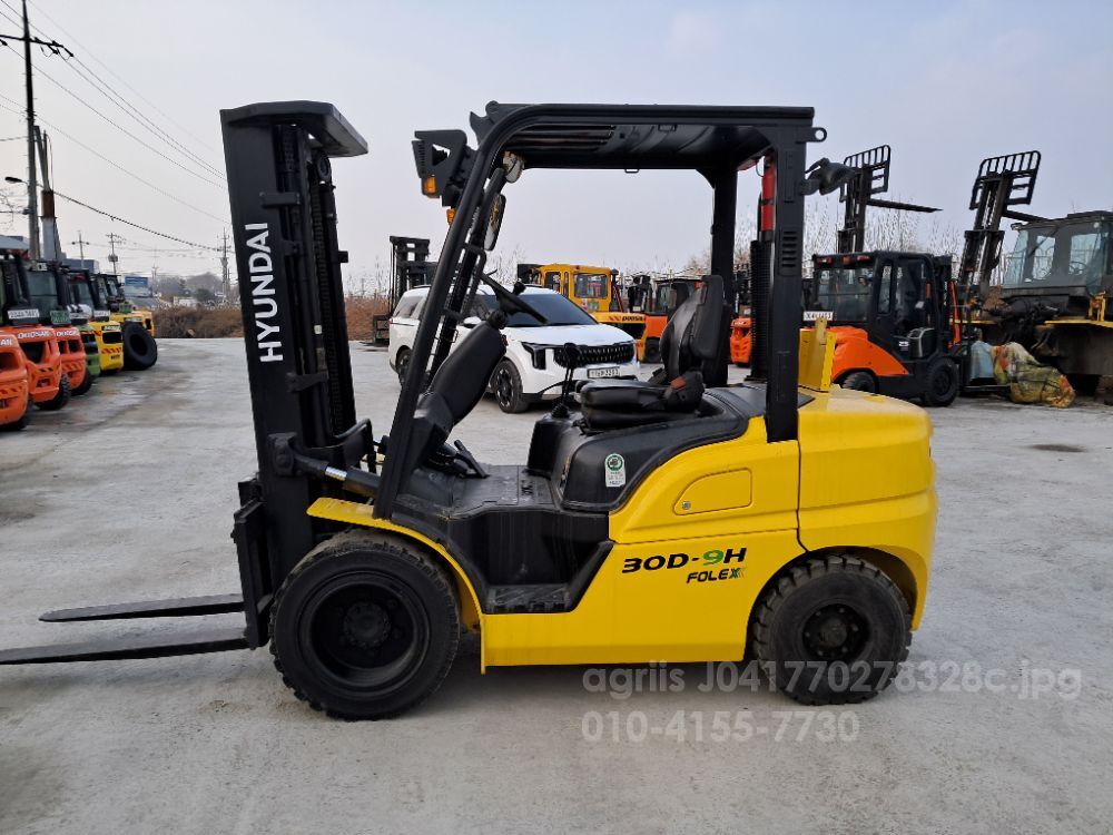 현대 지게차 30D-9H (3.0톤)