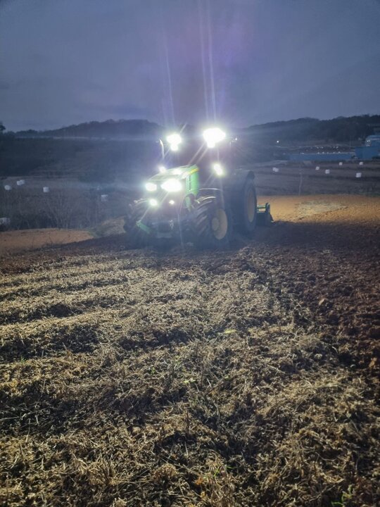 존디어 트랙터 7230R (230마력)