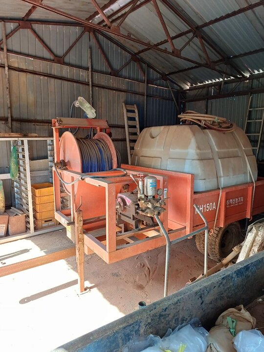 국제 트랙터 1100 (110마력)