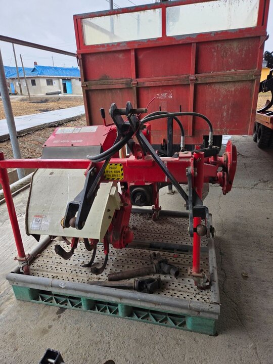 Youngjin 논두렁조성기 SZ-350CH  앞좌측면