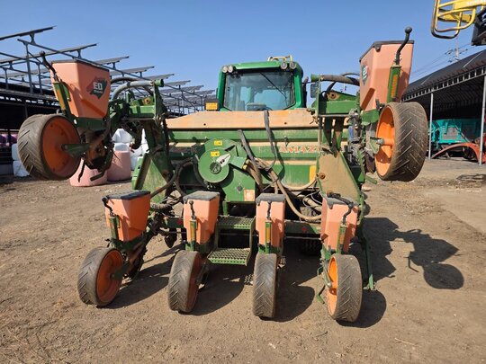 Amazone 옥수수파종기 ED452-k