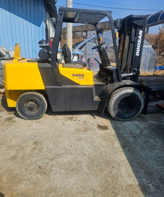 Doosan Forklift D45s (4.5톤)