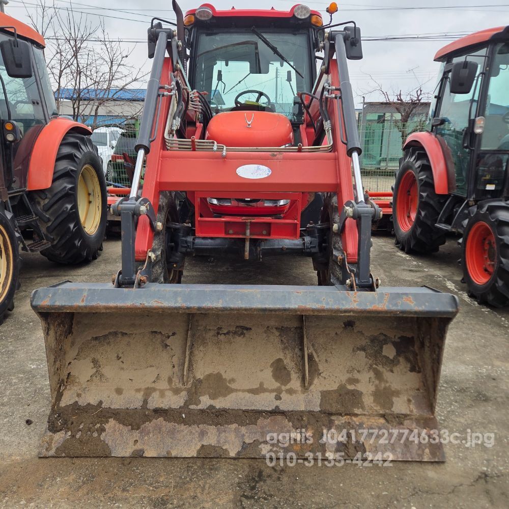 국제 트랙터 LUXEN75 (75마력)