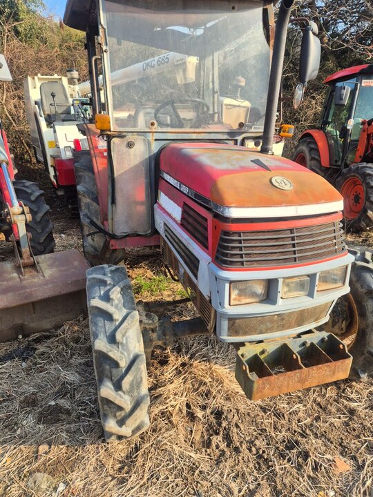 국제 트랙터 F4350 (43마력)