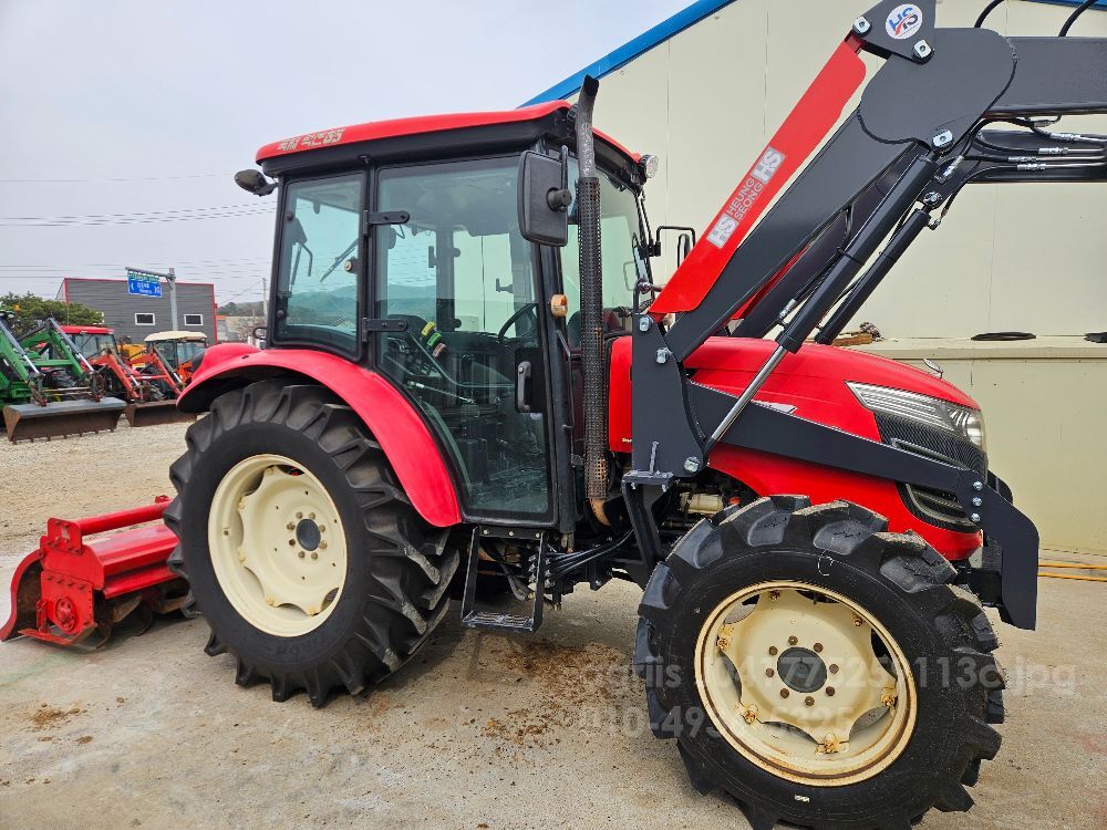 국제 트랙터 LUXEN650 (65마력)