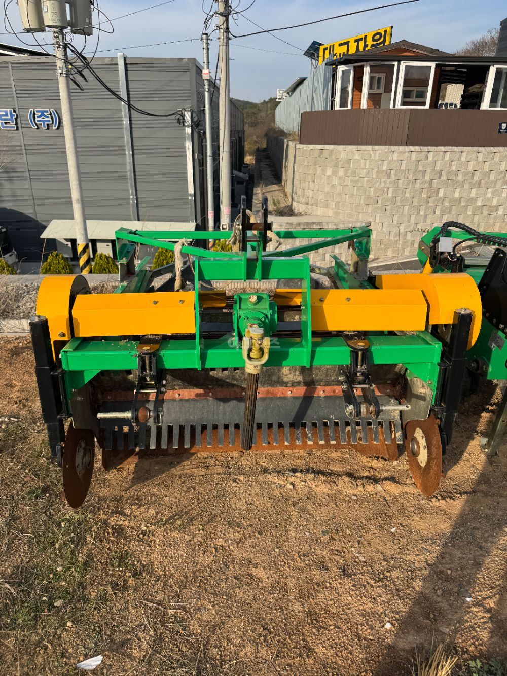 신흥공업사 양파,감자 수확기,복토기,절단기 SH-T1400,SH-B1400WN,SH-1500MCA