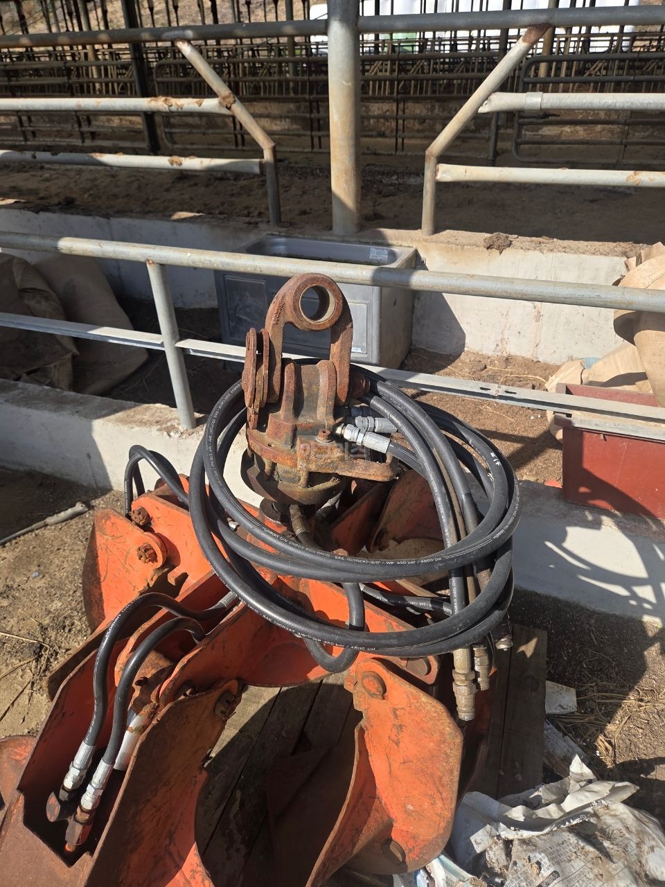  02굴삭기 회전Bale Gripper 회전집게 