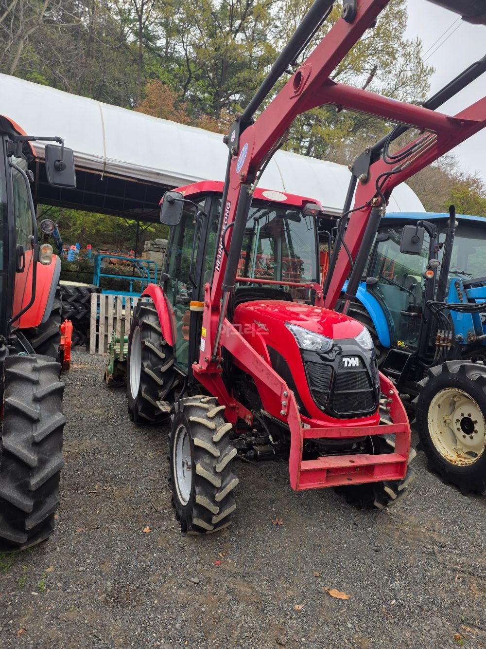 TYM 트랙터 TM52 (52마력)