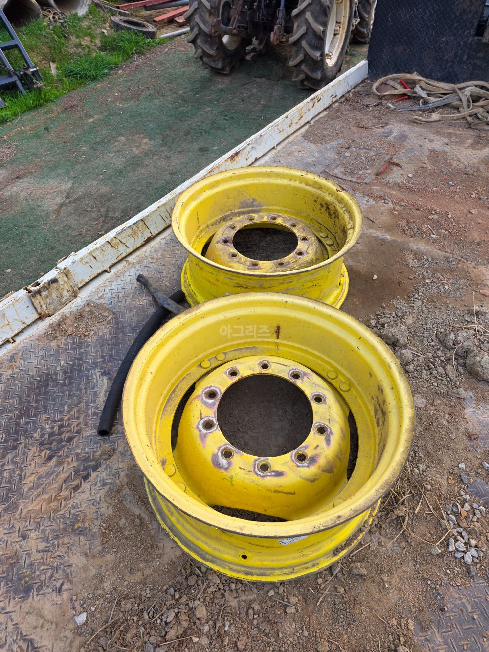 존디어 트랙터 6125R (125마력)