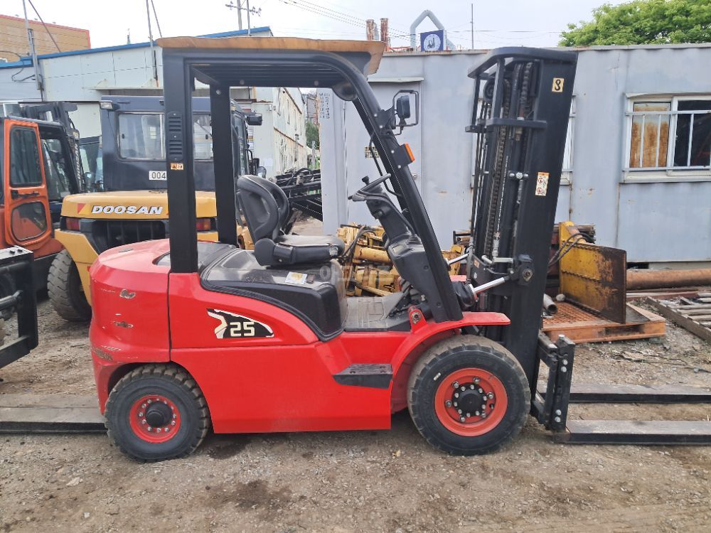 Forklift D25 (2.5톤)