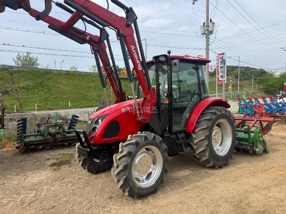 TYM 트랙터 TX753 (75마력) 뒤우측면