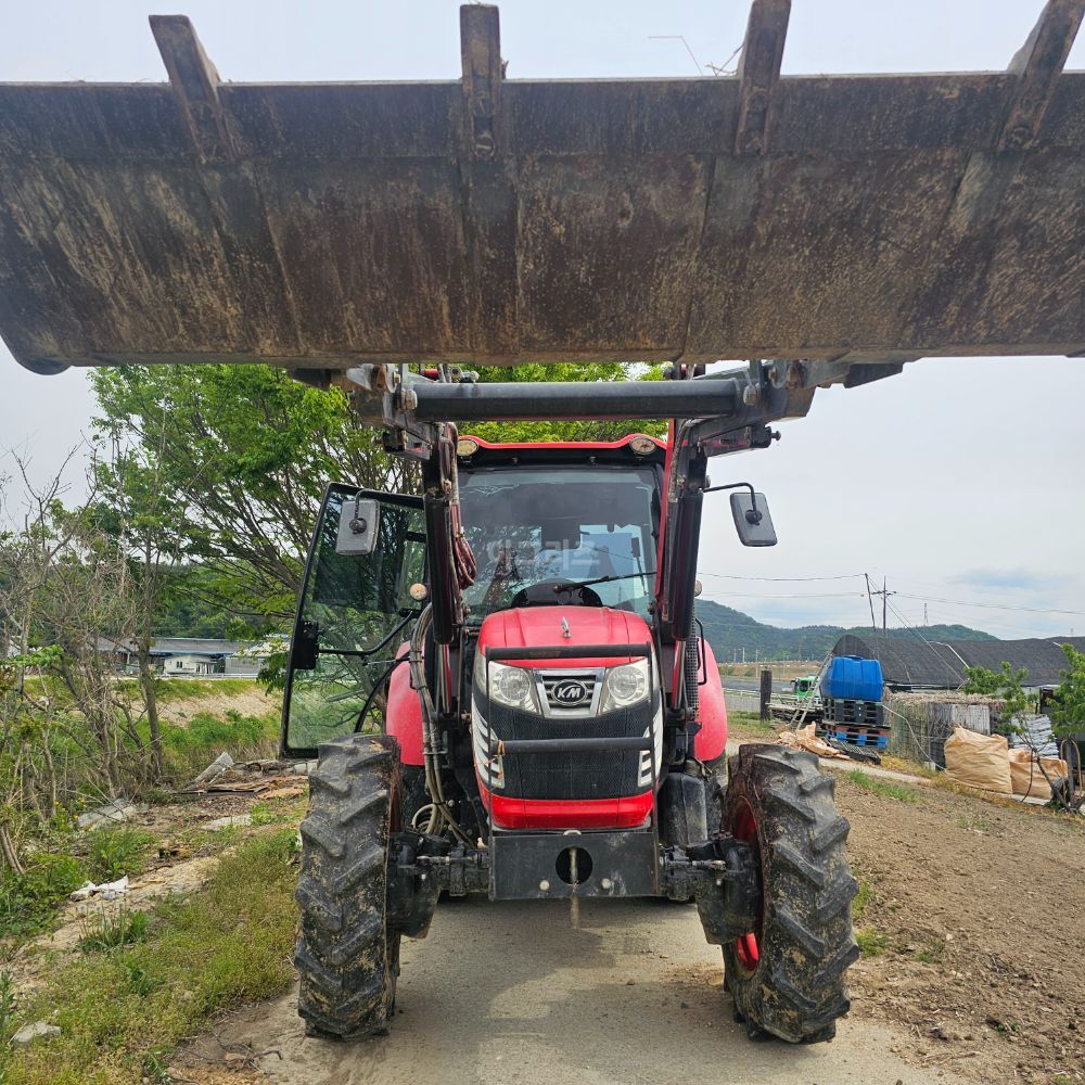 TYM 트랙터 LUXEN700 (70마력)