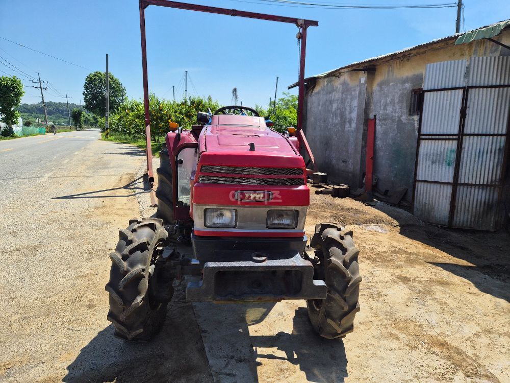 TYM 트랙터 T350 (35마력)