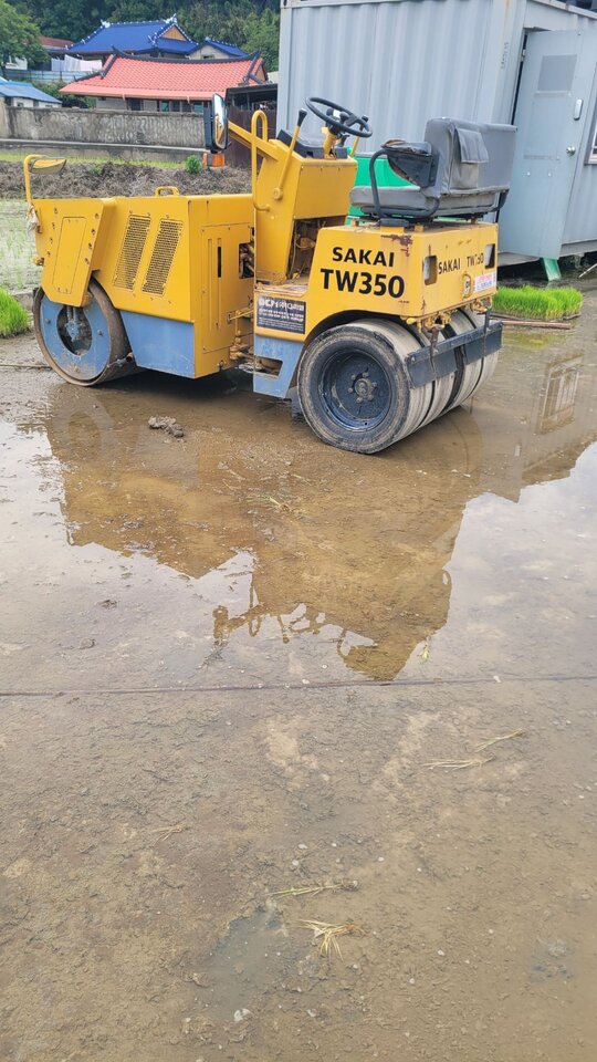 SAKAI 로라 TW350