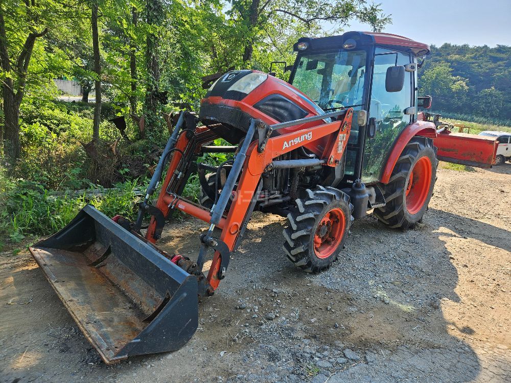Daedong Tractor NX520 (52hp)