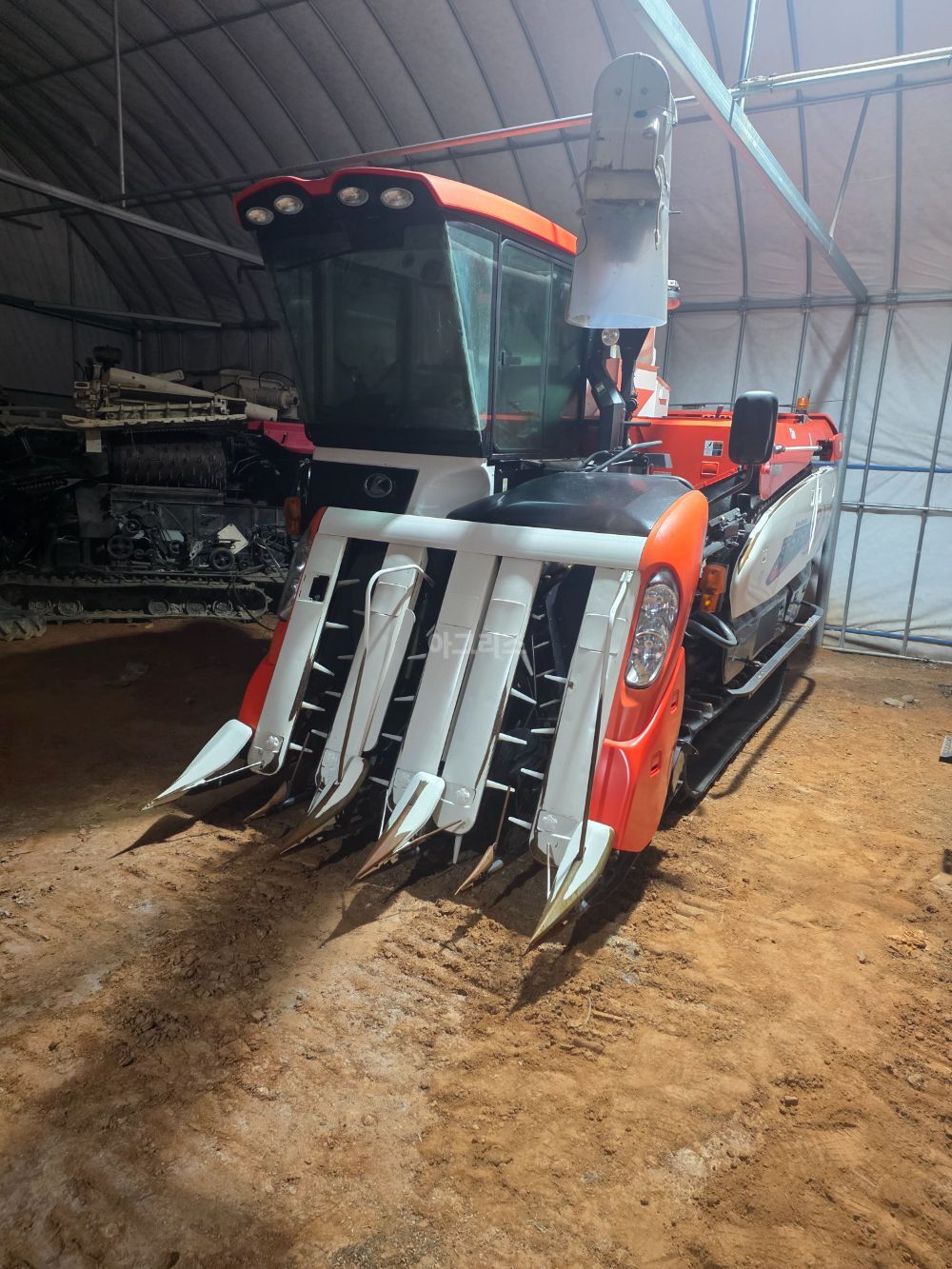 Kubota Combine Harvester ER575K (5Rows)