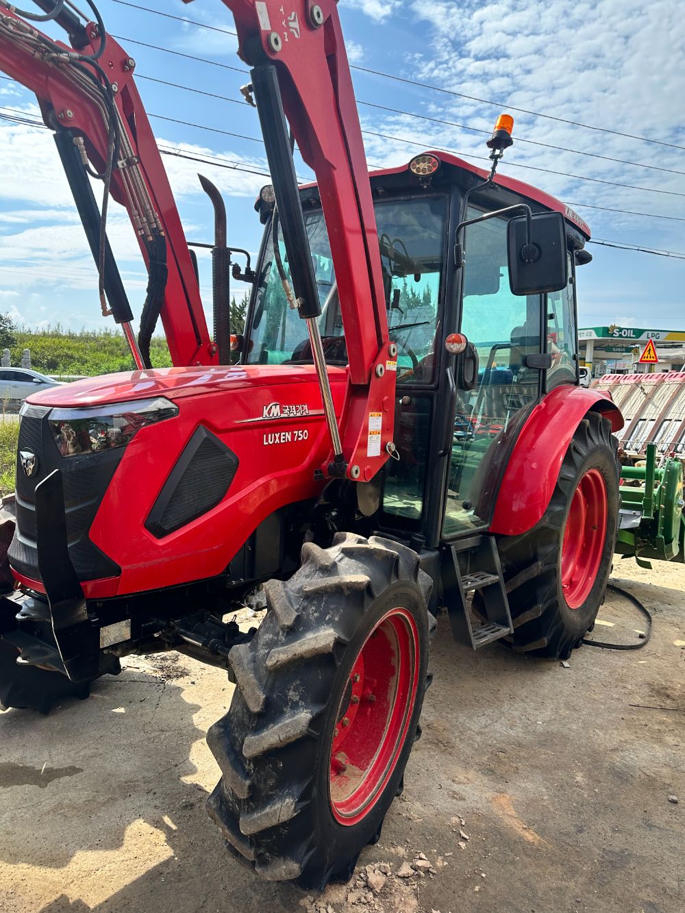 Kukje Tractor LUXEN750 (75hp)
