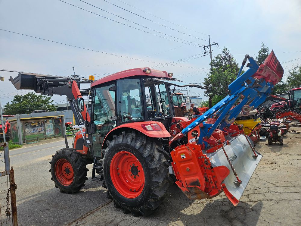 대동 트랙터 RX730PSC (73마력) 뒤우측면