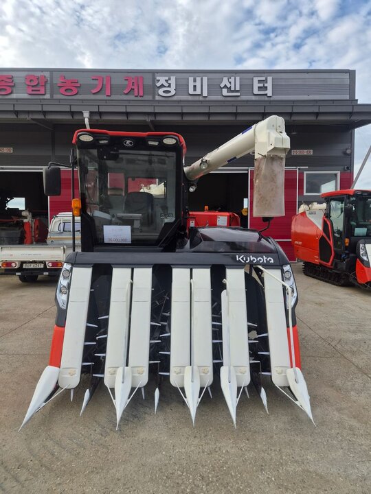Kubota Combine Harvester ZR7130 (7Rows)