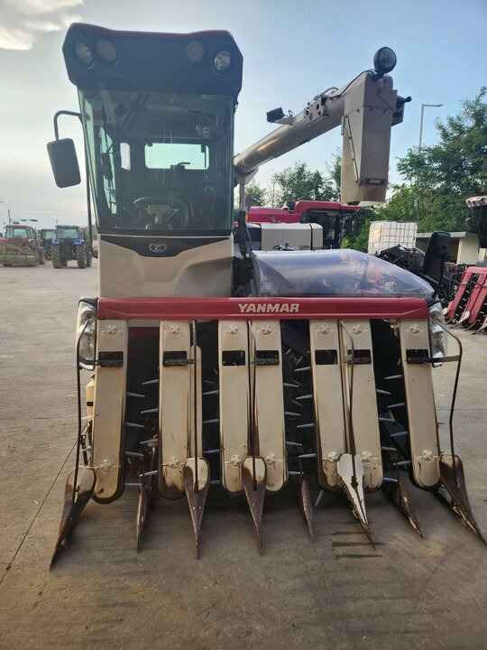 Yanmar Combine Harvester AW7114 (7Rows)