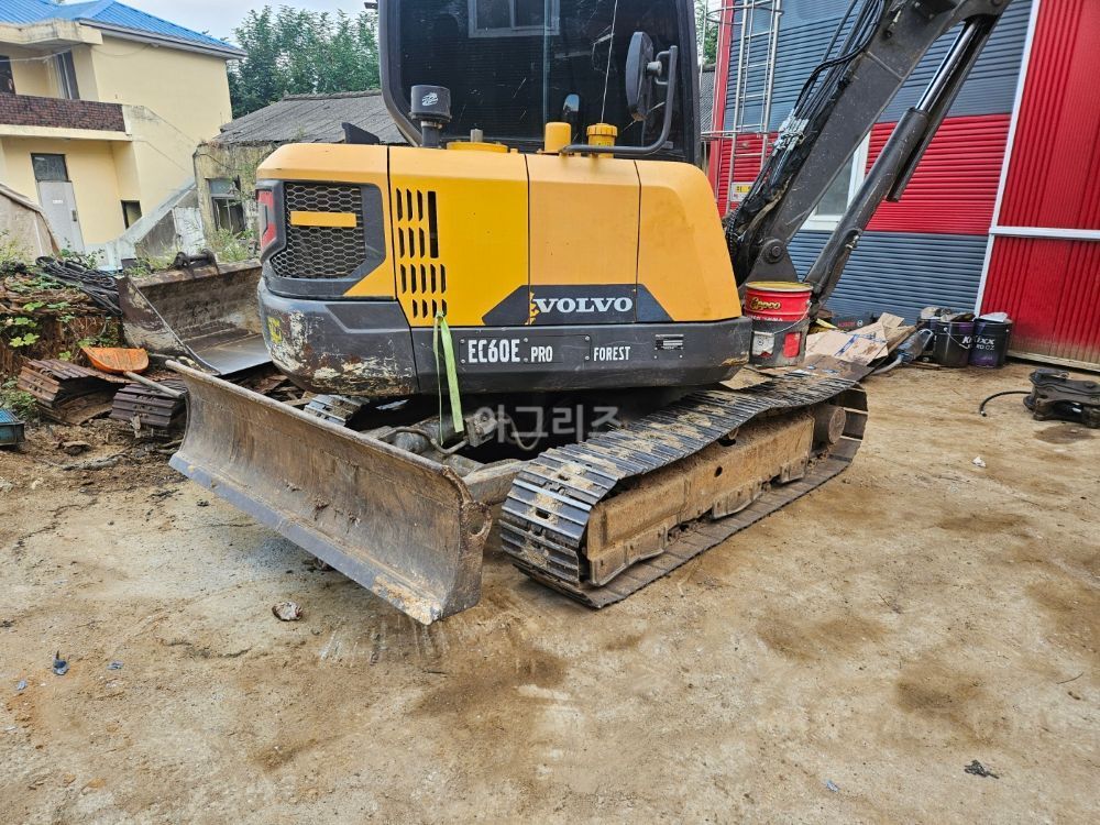 볼보 ec60e 궤도만 판매 볼보굴착기 EC60E
