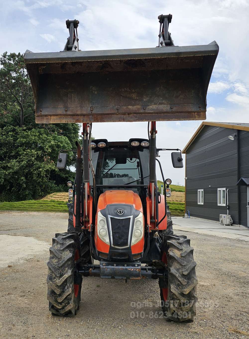 Daedong Tractor PX1000 (100hp) 뒤우측면