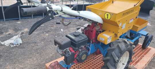 한국로템감자파종 감자파종기  -