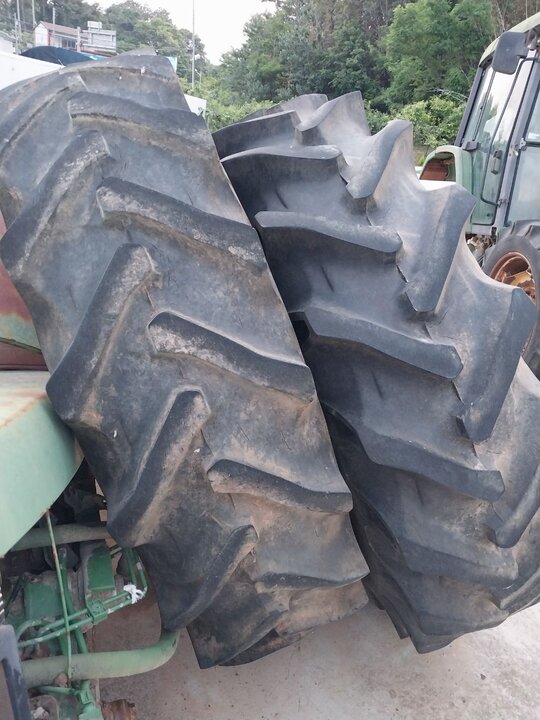 JohnDeere Tractor 5510 (85hp)