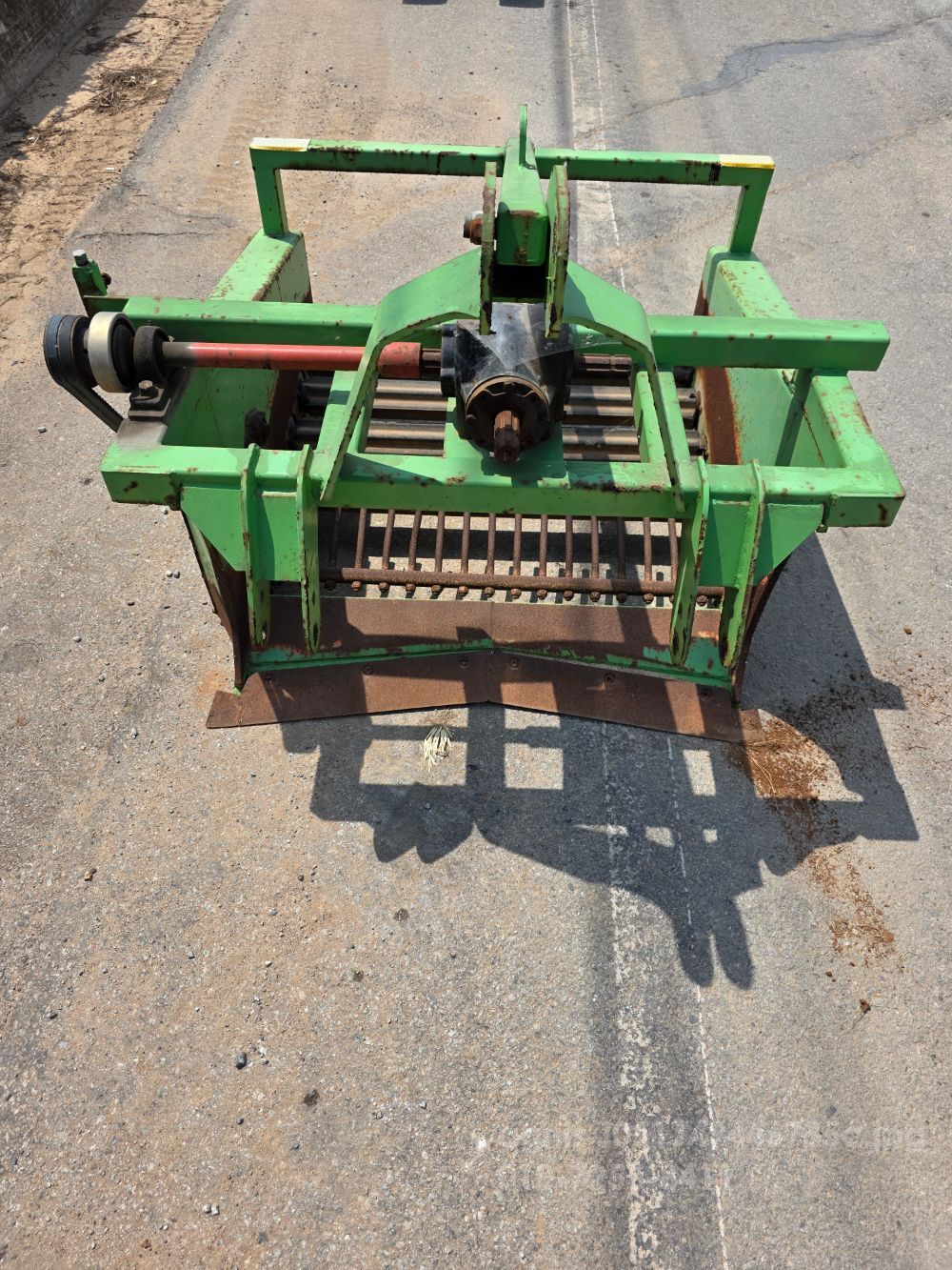 엠엔지 땅속작물수확기 MPH-720A