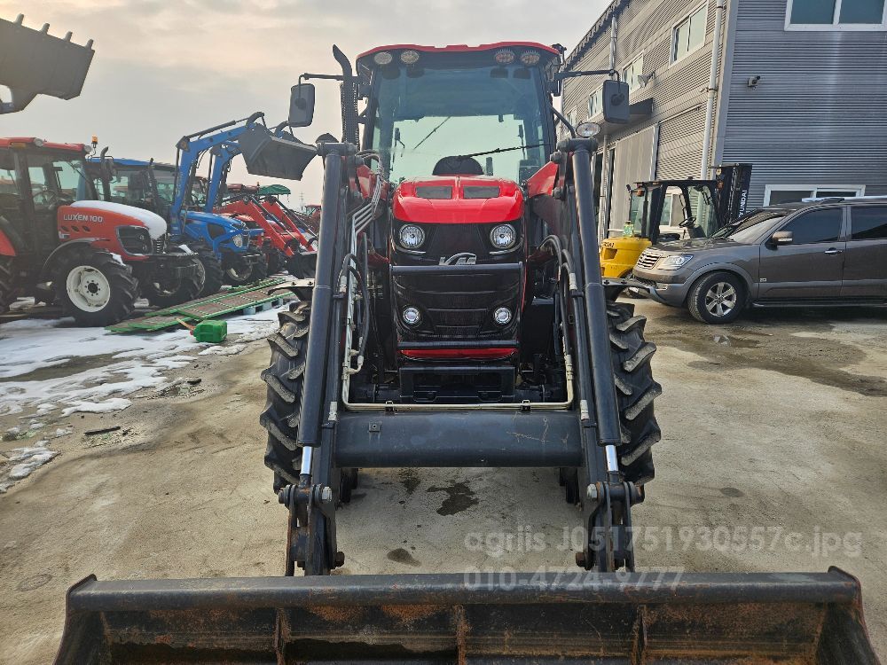 국제 트랙터 LUXEN800 (80마력)
