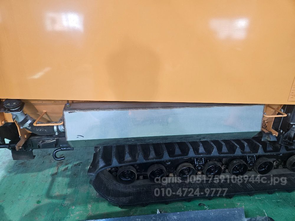  콤바인 HJ6135,7135용보조기름탱크