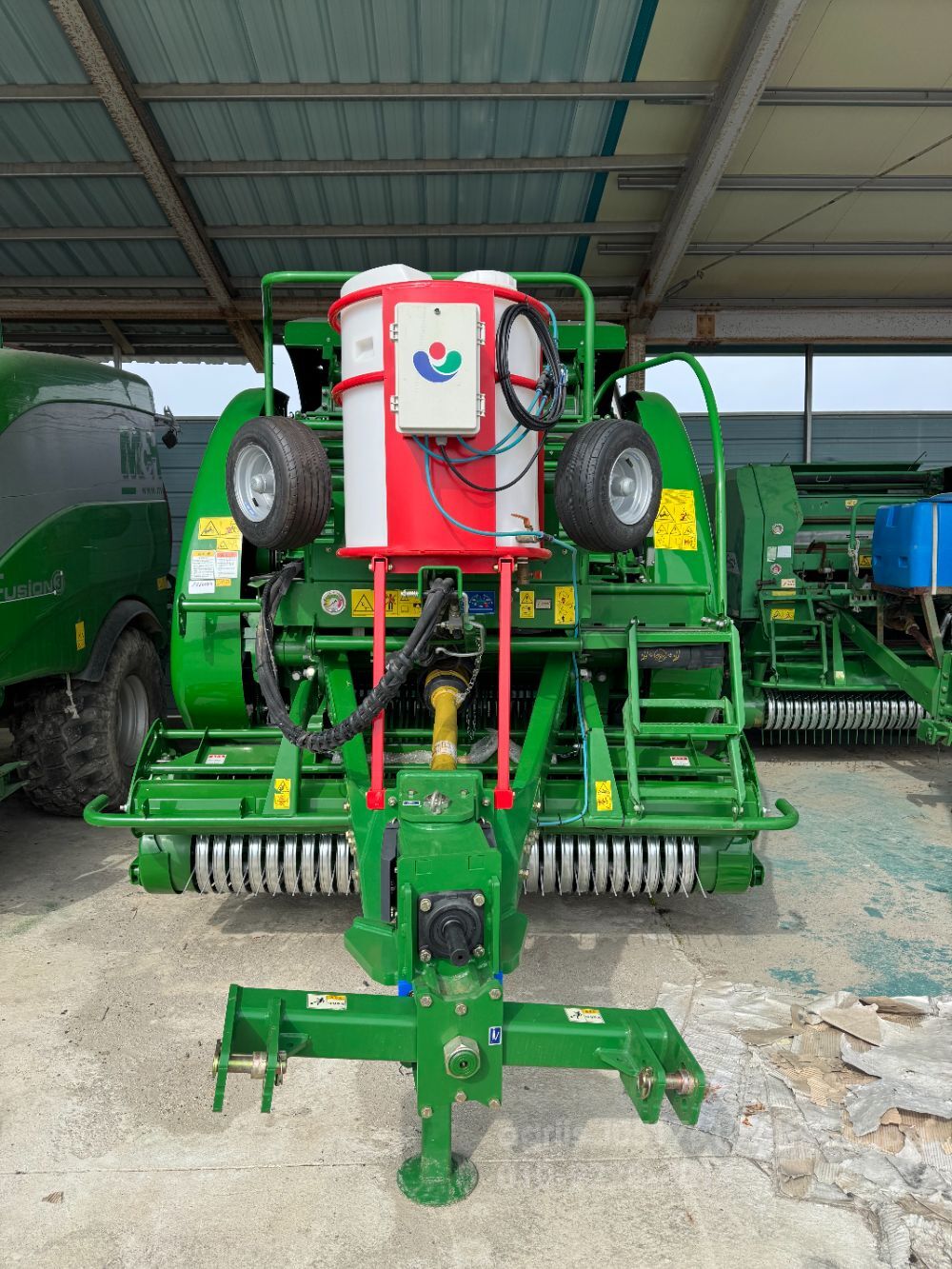 원인터내셔널 원형베일러 F5600 MK