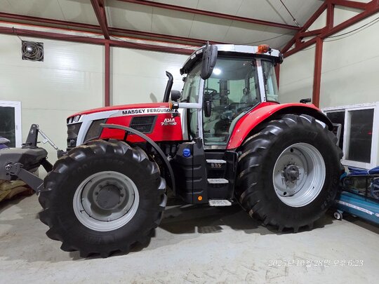 MF Tractor MF7S.190 (190hp) 앞좌측면
