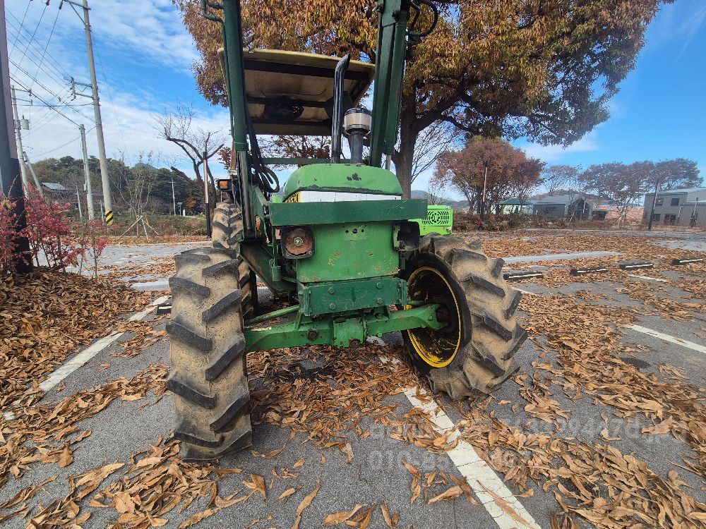 JohnDeere Tractor 1650K (51hp) 뒤우측면