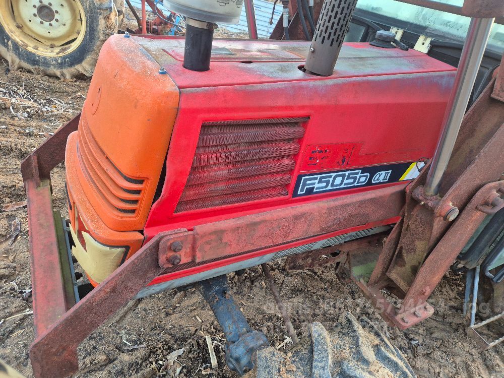 국제 트랙터 F505 (50마력)