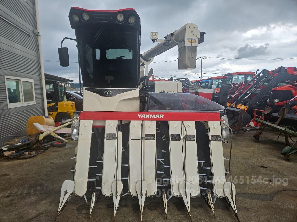 얀마 콤바인 AW7114 (7조식)