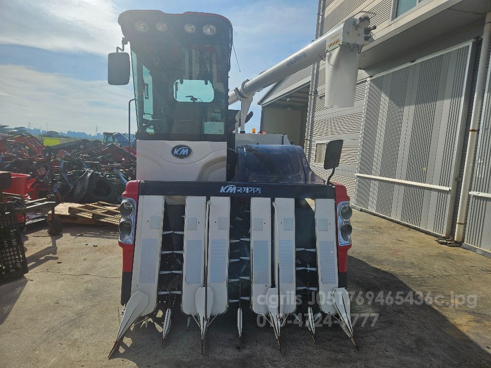 국제 콤바인 KC6130 (6조식)